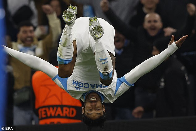 ‘โอบา’ บอกยังสนุกล่าตาข่ายแม้อายุ 36